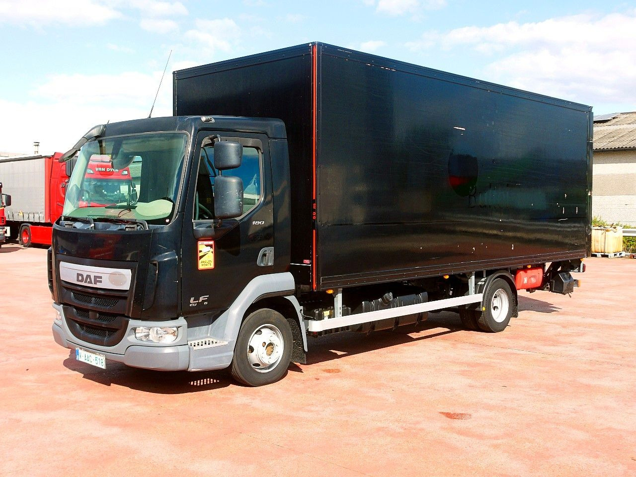 DAF LF FA 180 MEUBEL KOFFER LBW LUFT FEDERUNG AIRCO - Камион сандучар: слика 4 DAF LF FA 180 MEUBEL KOFFER LBW LUFT FEDERUNG AIRCO - Камион сандучар: слика 4