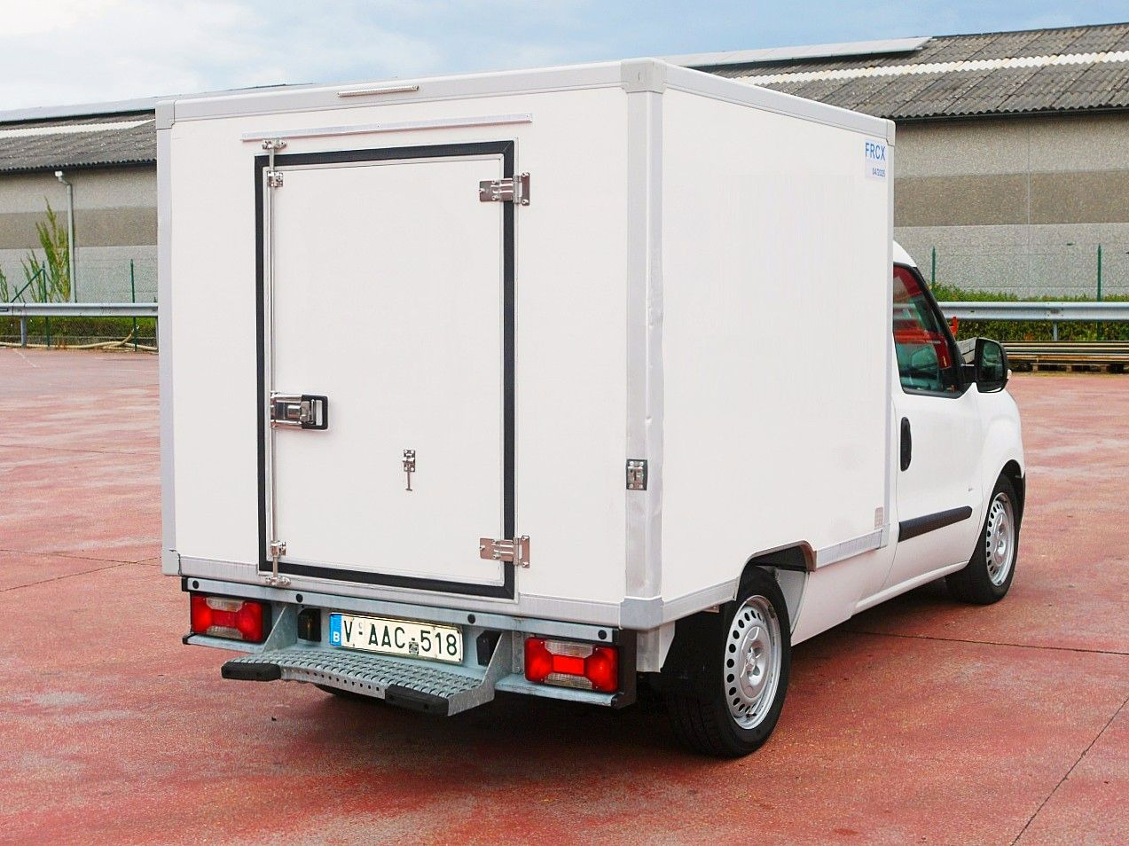 Fiat DOBLO 1.3 KUHLKOFFER RELEC FROID TR 22 -20C - Комбе ладилник: слика 5 Fiat DOBLO 1.3 KUHLKOFFER RELEC FROID TR 22 -20C - Комбе ладилник: слика 5