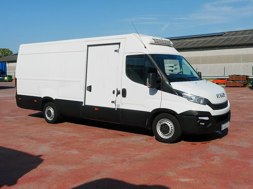 Iveco 35S18 DAILY KUHLKASTENWAGEN THERMOKING V300 MT - Комбе ладилник: слика 2 Iveco 35S18 DAILY KUHLKASTENWAGEN THERMOKING V300 MT - Комбе ладилник: слика 2