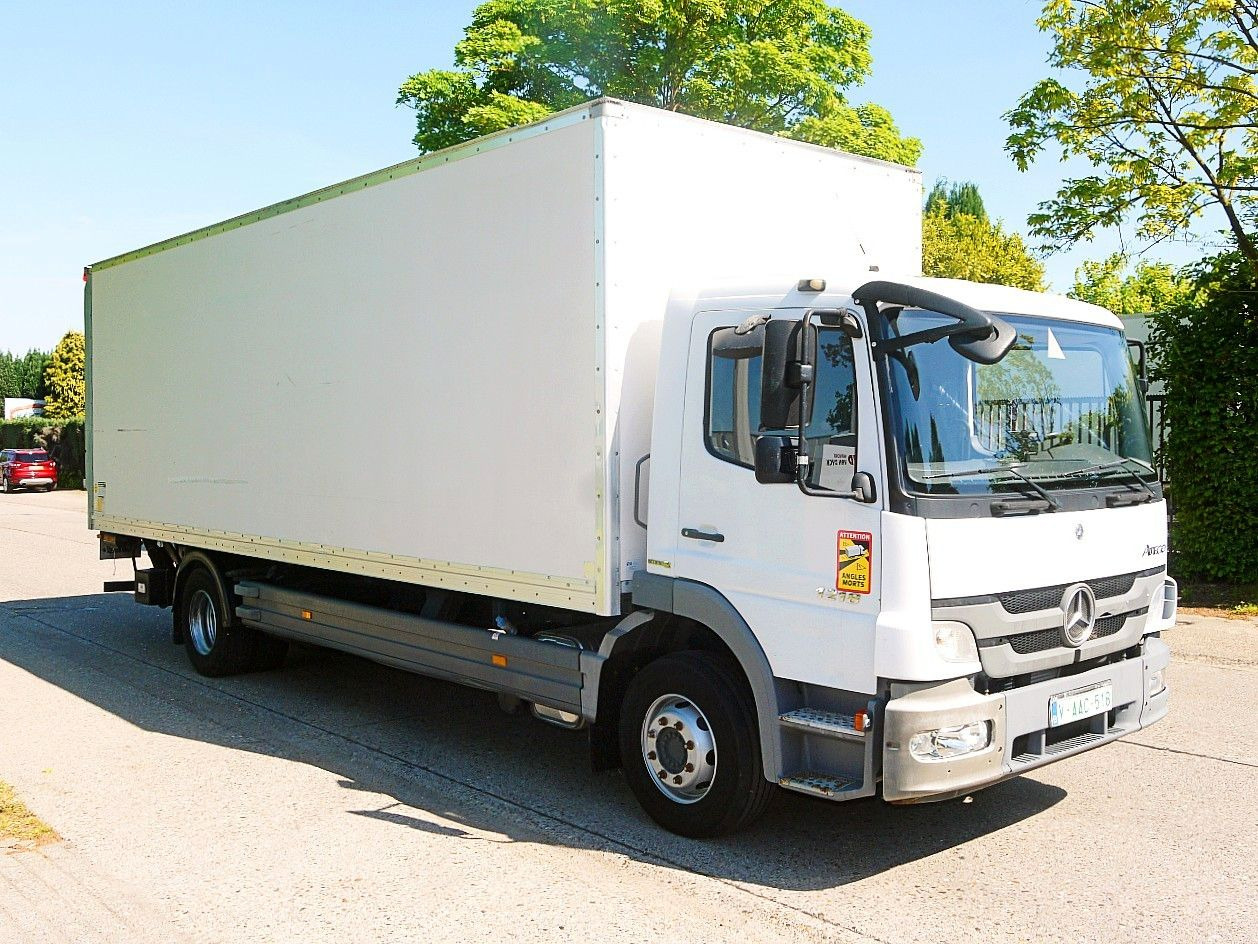 Mercedes-Benz 1318 ATEGO MEUBEL KOFFER LBW MANUAL LUFTFEDERNG - Камион сандучар: слика 3 Mercedes-Benz 1318 ATEGO MEUBEL KOFFER LBW MANUAL LUFTFEDERNG - Камион сандучар: слика 3