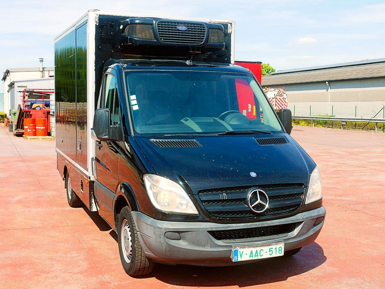Mercedes-Benz 319 SPRINTER V6 KUHLKOFFER CARRIER PULSOR 600 MT - Комбе ладилник: слика 1 Mercedes-Benz 319 SPRINTER V6 KUHLKOFFER CARRIER PULSOR 600 MT - Комбе ладилник: слика 1