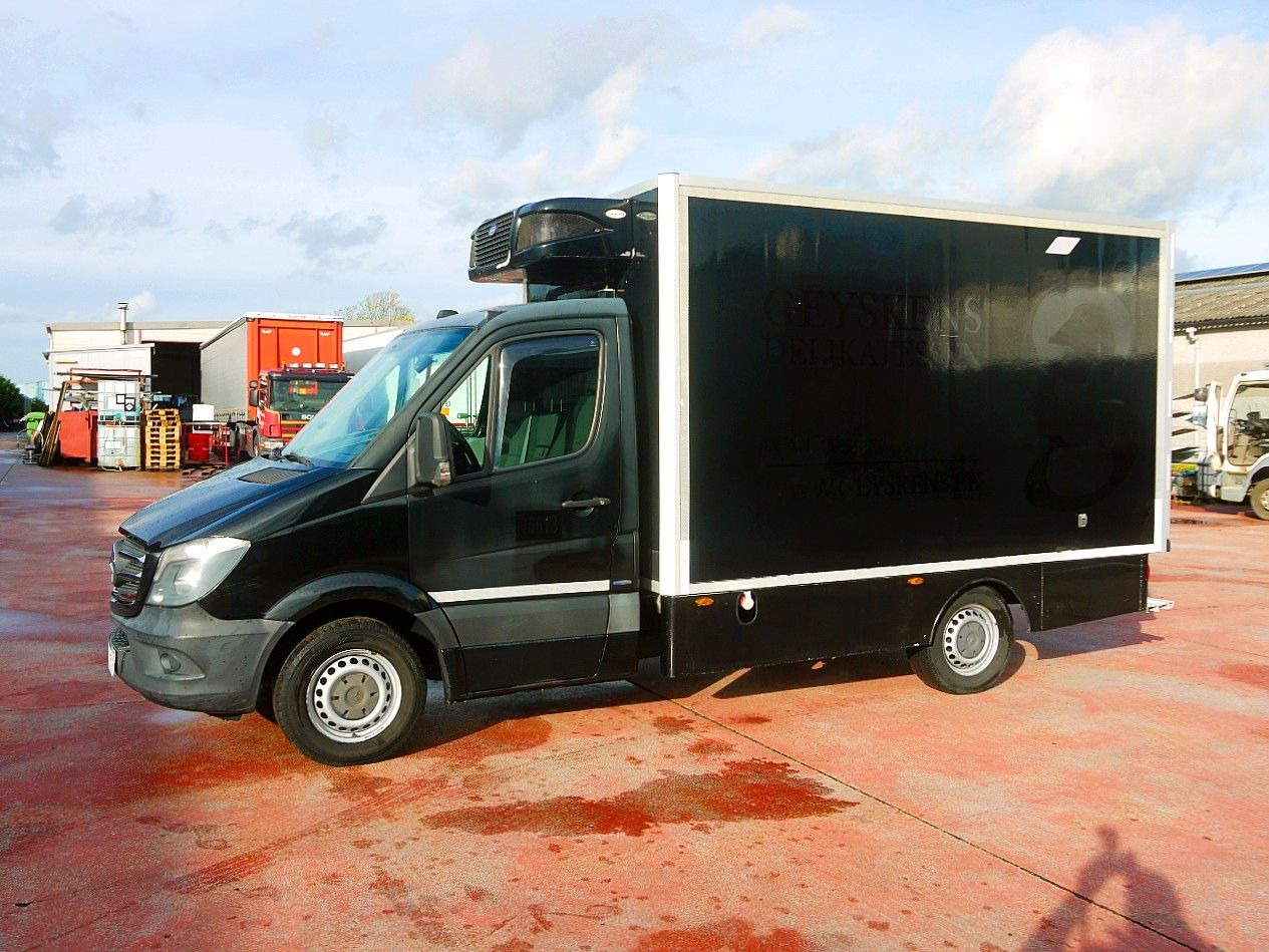 Mercedes-Benz 319 SPRINTER V6 KUHLKOFFER CARRIER PULSOR 600 MT - Комбе ладилник: слика 5 Mercedes-Benz 319 SPRINTER V6 KUHLKOFFER CARRIER PULSOR 600 MT - Комбе ладилник: слика 5