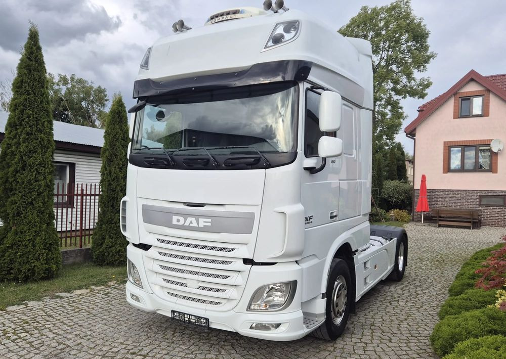 DAF XF106 - Камион влекач: слика 1 DAF XF106 - Камион влекач: слика 1
