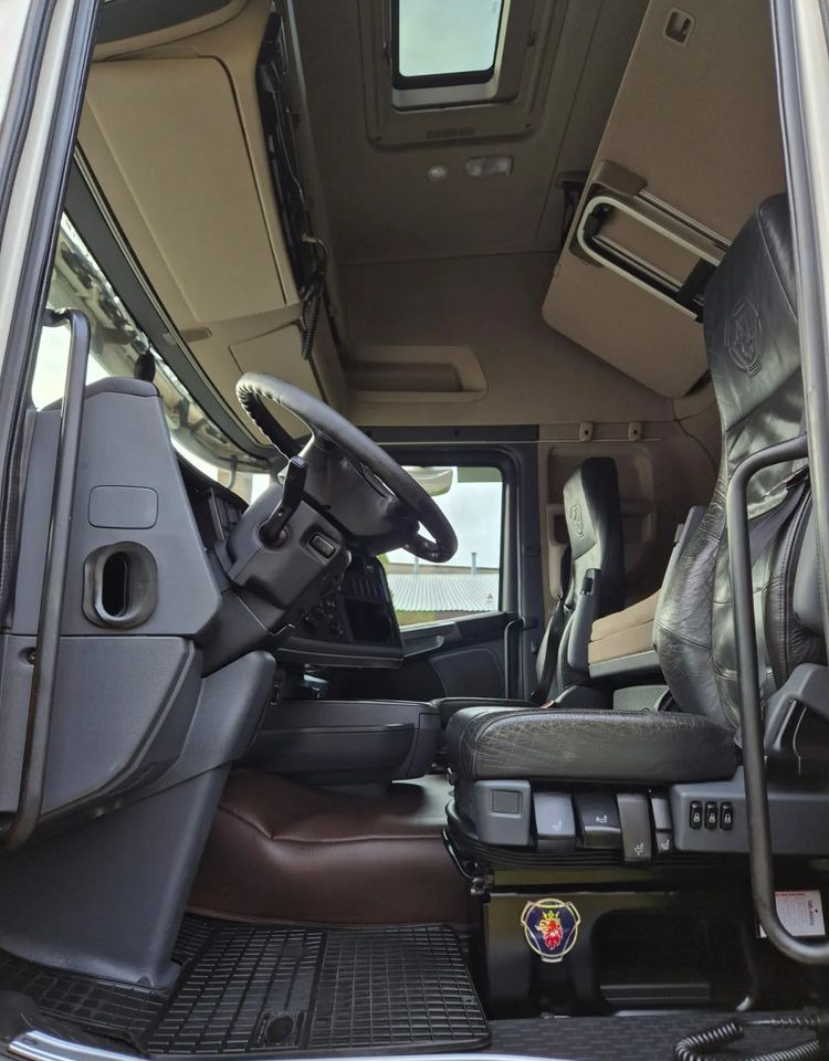 Камион влекач Scania R500: слика 20