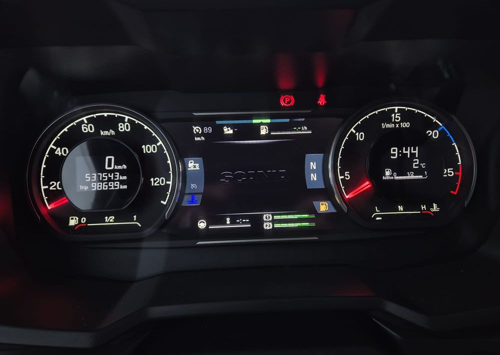 Камион влекач Scania R500: слика 27