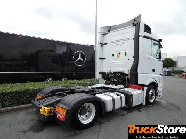 Mercedes-Benz Actros 1845 LS nRL - Камион влекач: слика 4 Mercedes-Benz Actros 1845 LS nRL - Камион влекач: слика 4