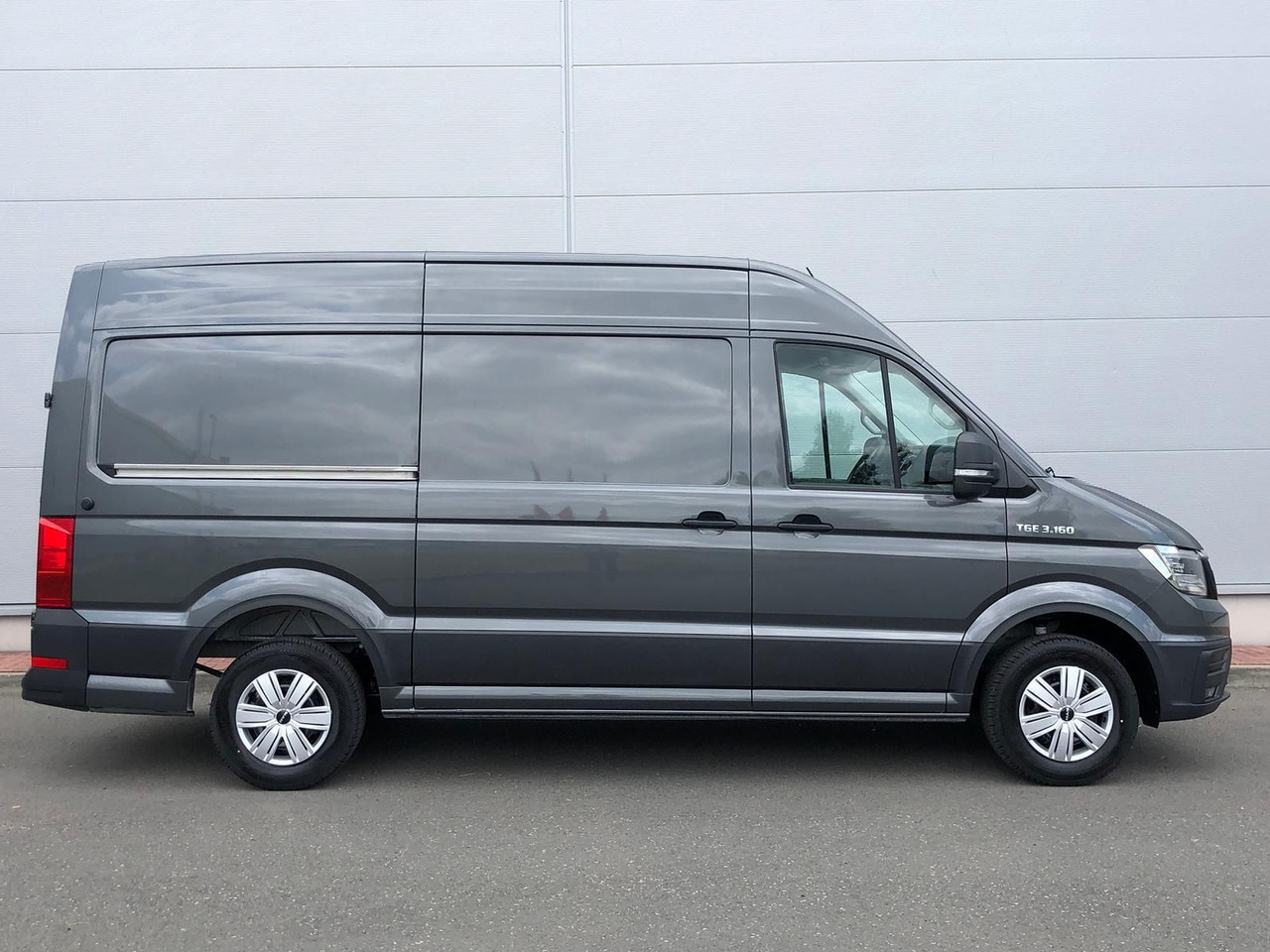 MAN TGE 3.160 L3H3 Kasten LED AHK NAVI GRA RWD SITZH - Автомобил: слика 5 MAN TGE 3.160 L3H3 Kasten LED AHK NAVI GRA RWD SITZH - Автомобил: слика 5