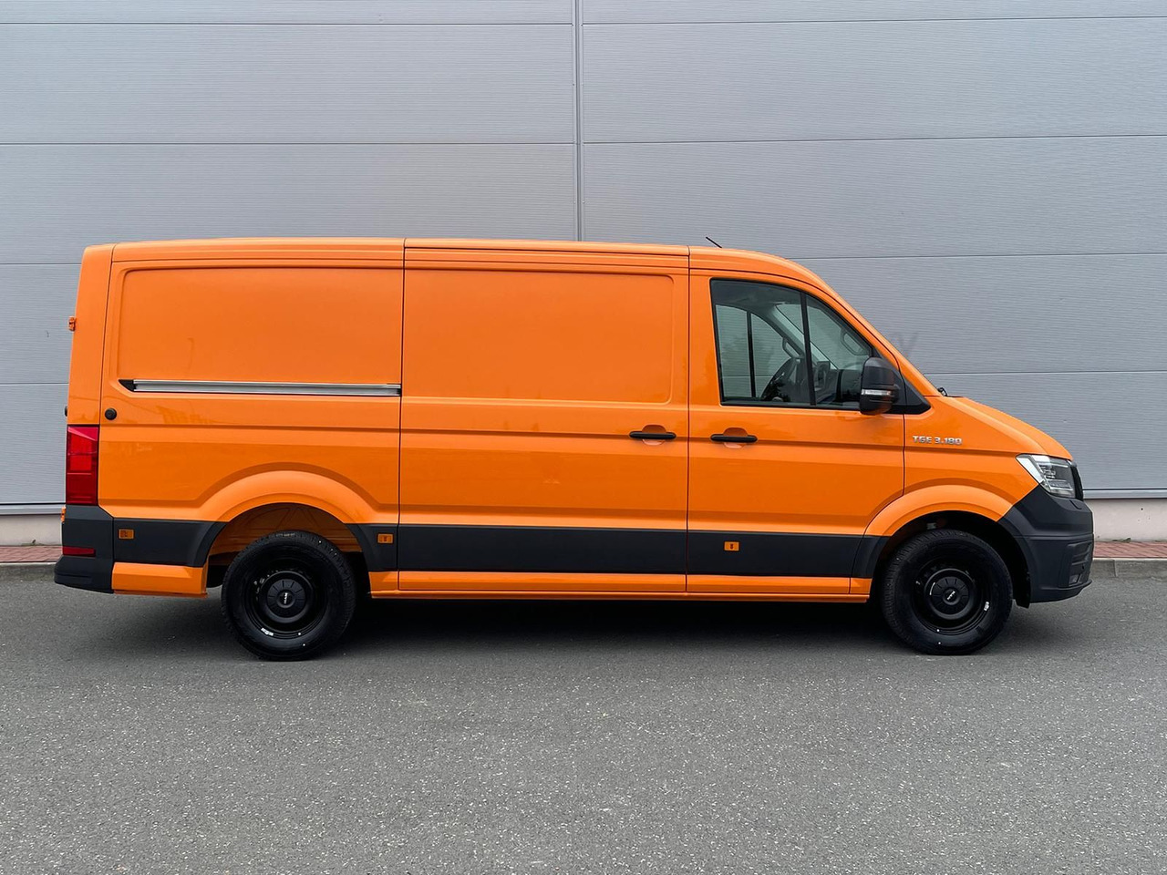 MAN TGE 3.180 Kasten L3H2 ACC LED STANDHZ NAVI - Автомобил: слика 5 MAN TGE 3.180 Kasten L3H2 ACC LED STANDHZ NAVI - Автомобил: слика 5