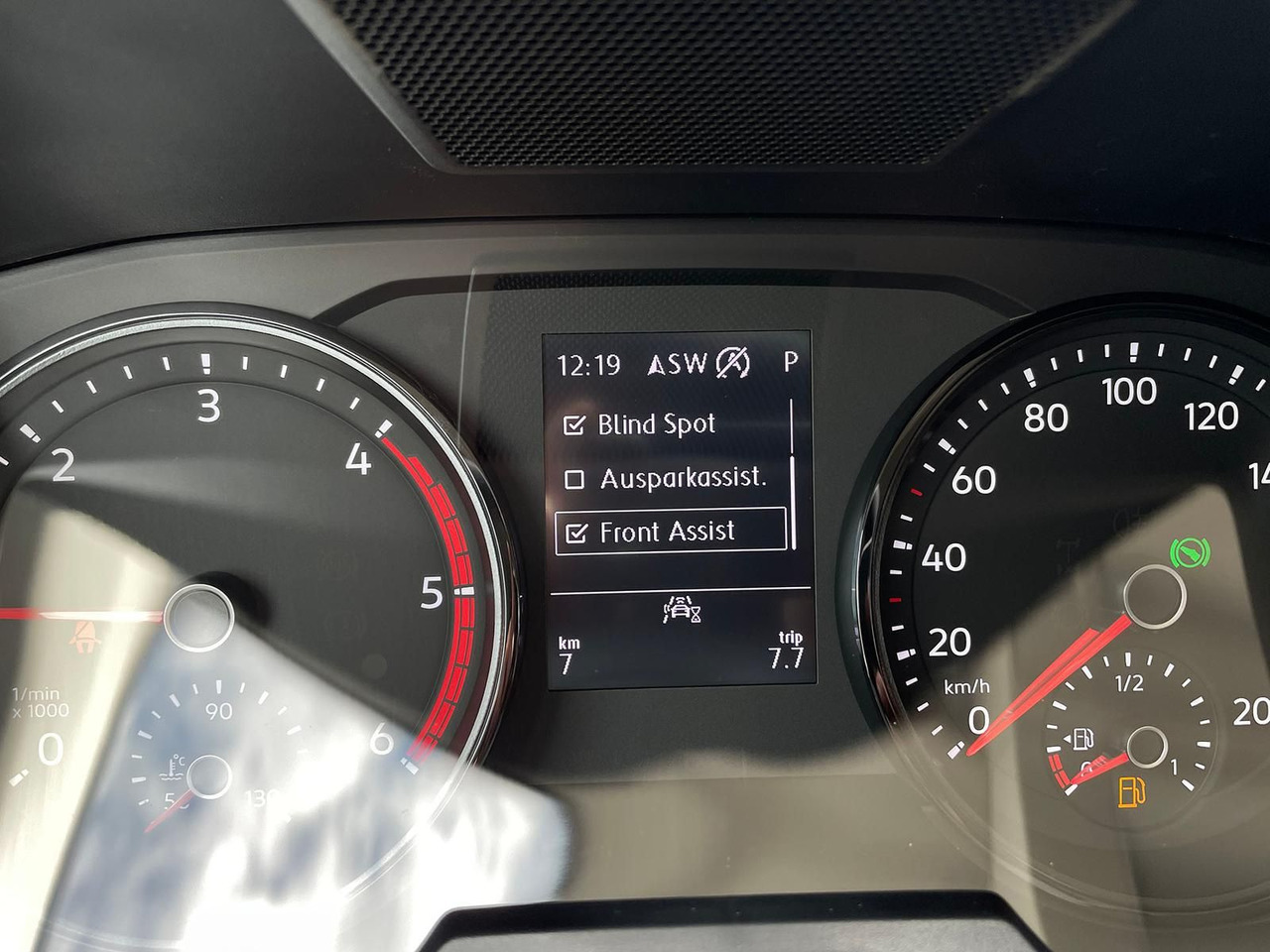 Автомобил MAN TGE 3.180 Kasten L3H2 TEMPOMAT LED STANDHZ NAVI: слика 15