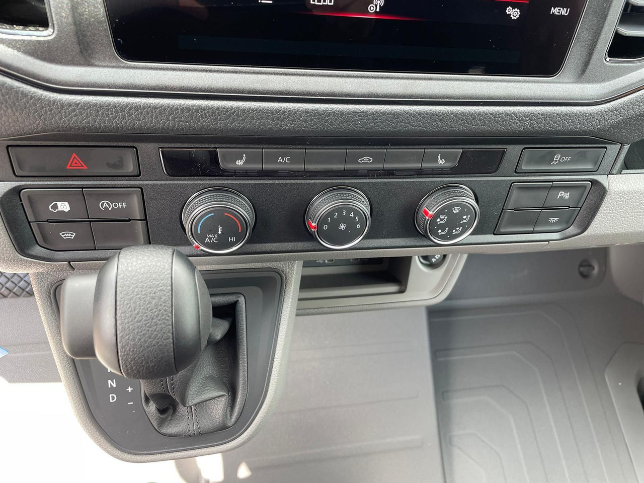 Автомобил MAN TGE 3.180 Kasten L3H2 TEMPOMAT LED STANDHZ NAVI: слика 28