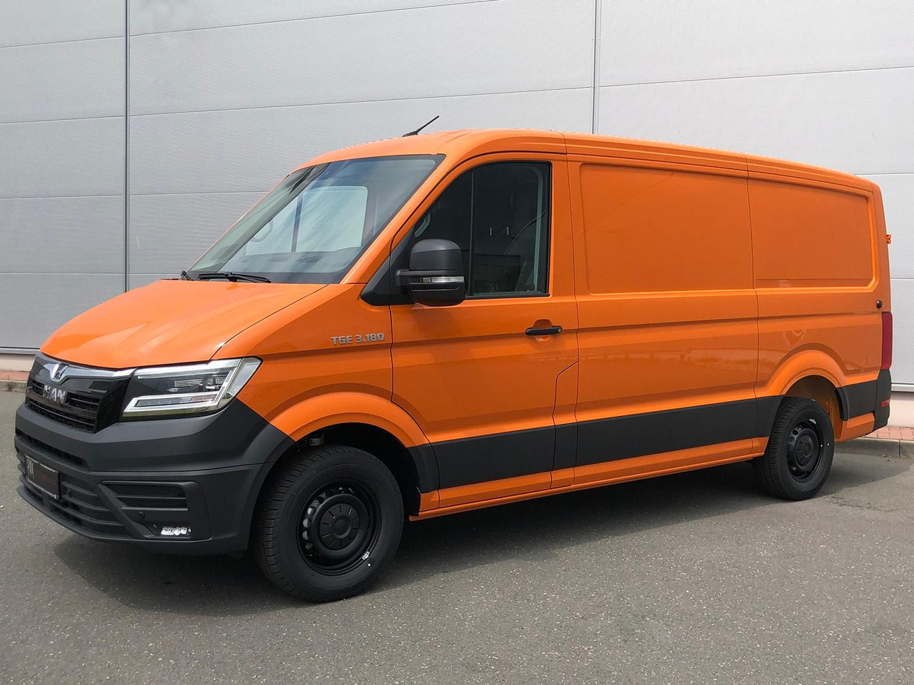 MAN TGE 3.180 Kasten L3H2 TEMPOMAT LED STANDHZ NAVI - Автомобил: слика 1 MAN TGE 3.180 Kasten L3H2 TEMPOMAT LED STANDHZ NAVI - Автомобил: слика 1