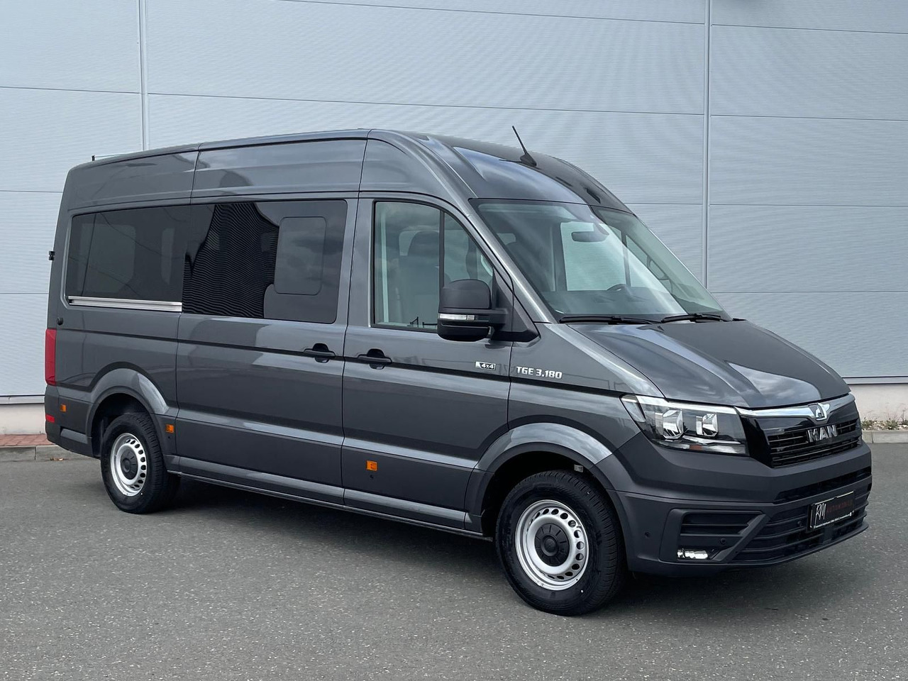 MAN TGE 3.180 Kombi L3H2 4x4 TEMPOMAT KAMERA 8-SITZE - Товарно комбе: слика 2 MAN TGE 3.180 Kombi L3H2 4x4 TEMPOMAT KAMERA 8-SITZE - Товарно комбе: слика 2
