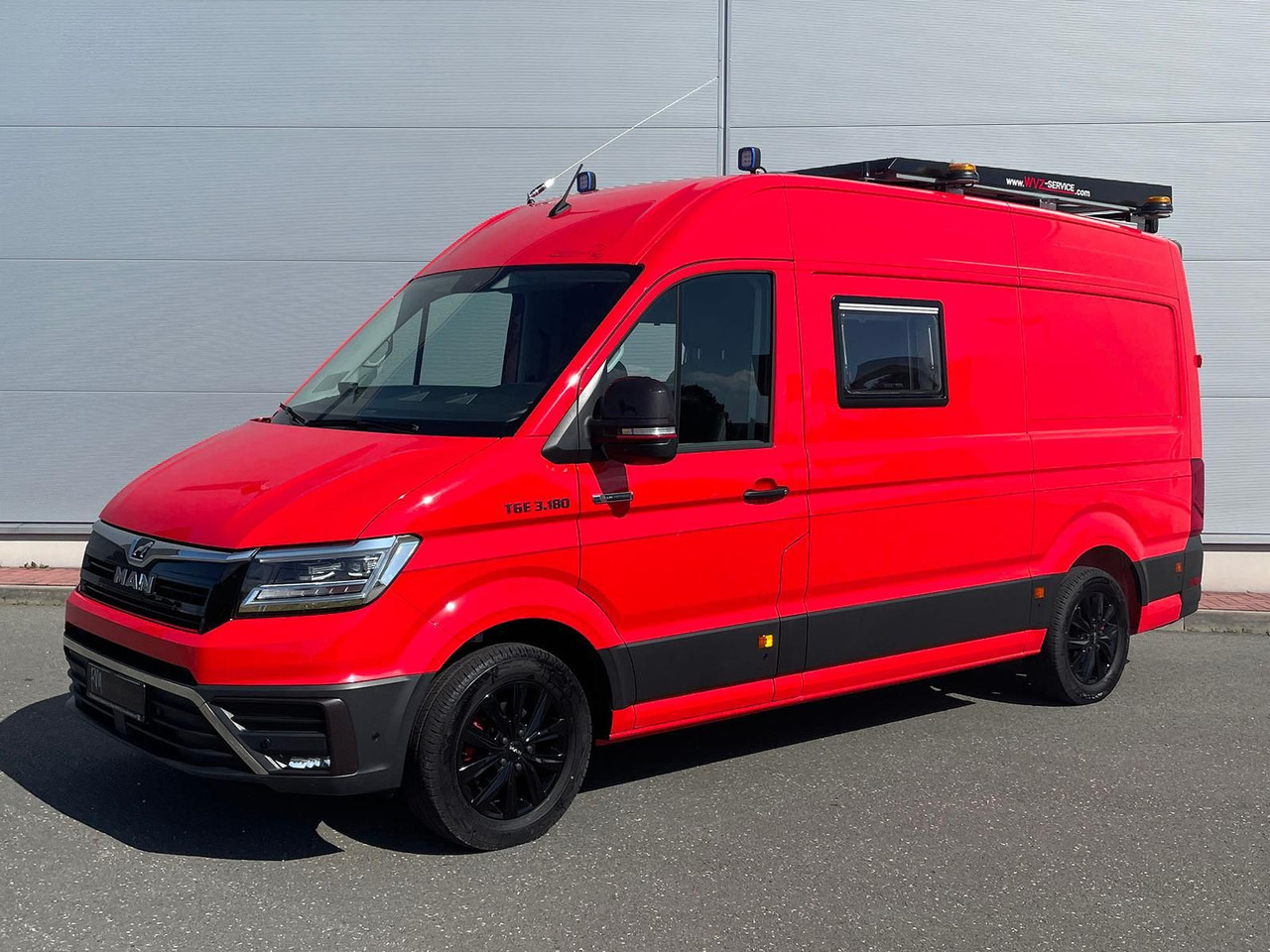 MAN TGE 3.180 L3H3 Individual S BF3+ BEGLEITFAHRZEUG - Патничко комбе: слика 1 MAN TGE 3.180 L3H3 Individual S BF3+ BEGLEITFAHRZEUG - Патничко комбе: слика 1