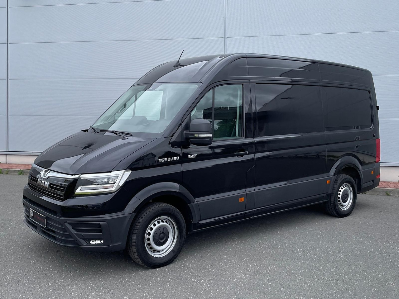 MAN TGE 3.180 L3H3 Kasten 4x4 AHK ACC NAVI STANDHZ - Товарно комбе: слика 1 MAN TGE 3.180 L3H3 Kasten 4x4 AHK ACC NAVI STANDHZ - Товарно комбе: слика 1