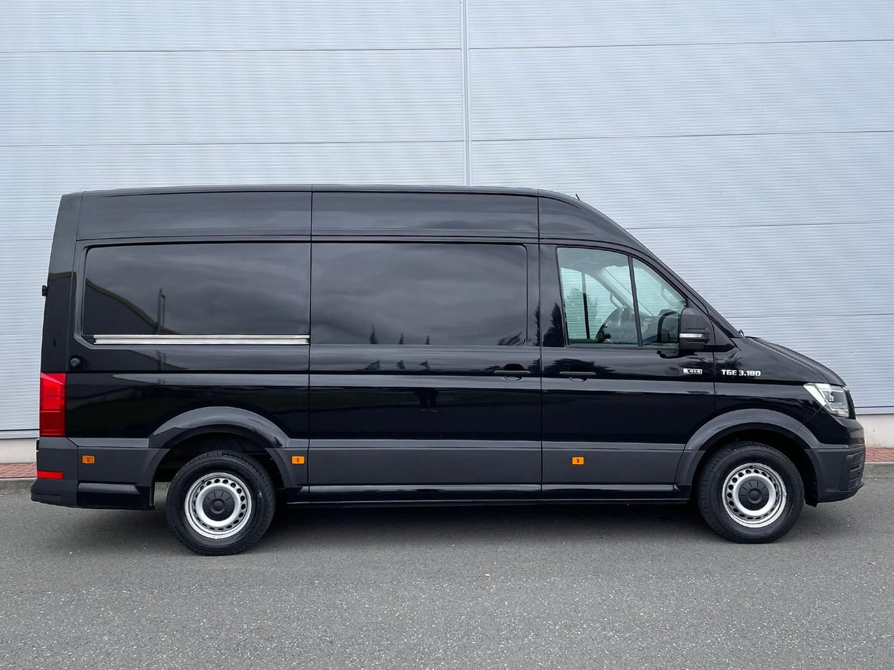 MAN TGE 3.180 L3H3 Kasten 4x4 AHK ACC NAVI STANDHZ - Товарно комбе: слика 5 MAN TGE 3.180 L3H3 Kasten 4x4 AHK ACC NAVI STANDHZ - Товарно комбе: слика 5