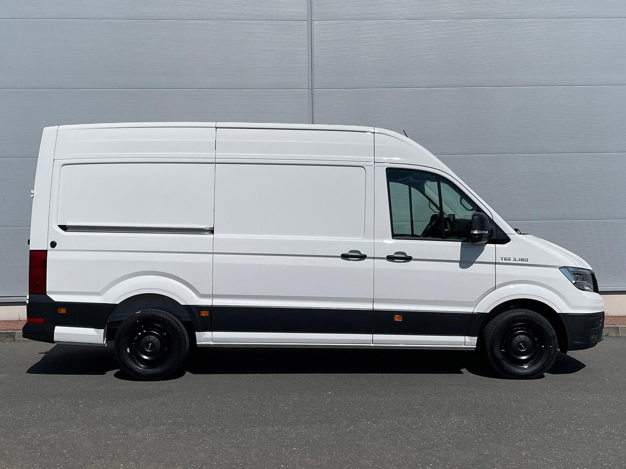 MAN TGE 3.180 L3H3 Kasten STANDHZ ACC NAVI KAMERA - Товарно комбе: слика 5 MAN TGE 3.180 L3H3 Kasten STANDHZ ACC NAVI KAMERA - Товарно комбе: слика 5