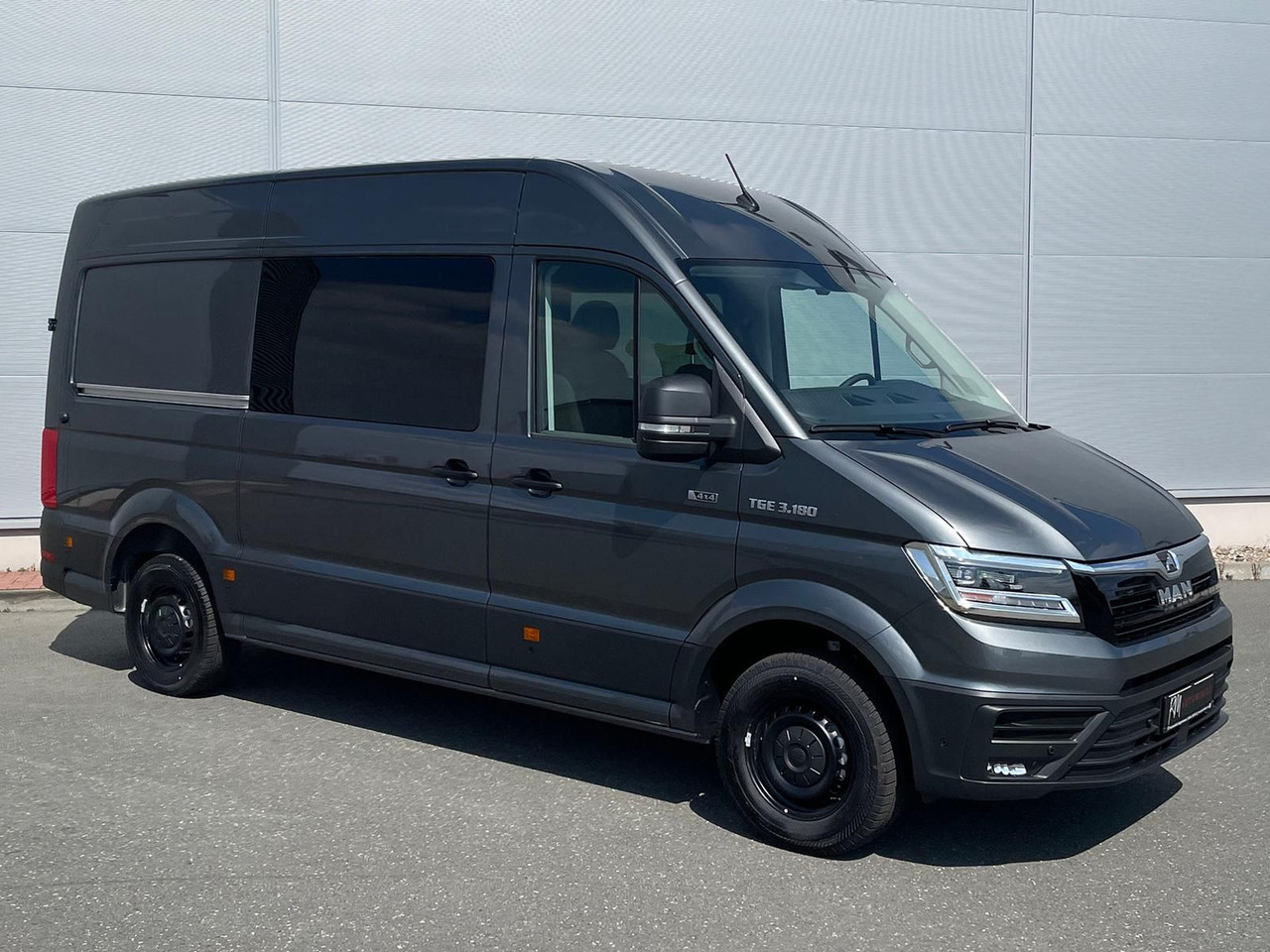MAN TGE 3.180 L3H3 MIXTO 4x4 AUTOM DIFF AHK TEMP - Автомобил: слика 2 MAN TGE 3.180 L3H3 MIXTO 4x4 AUTOM DIFF AHK TEMP - Автомобил: слика 2