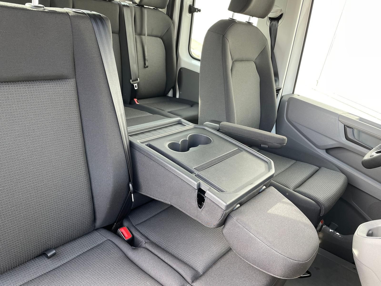 Комбе со отворен сандак, Комби со двојна кабина MAN TGE 3.180 Pritsche DOKA LR KAMERA AHK SITZHZ: слика 28