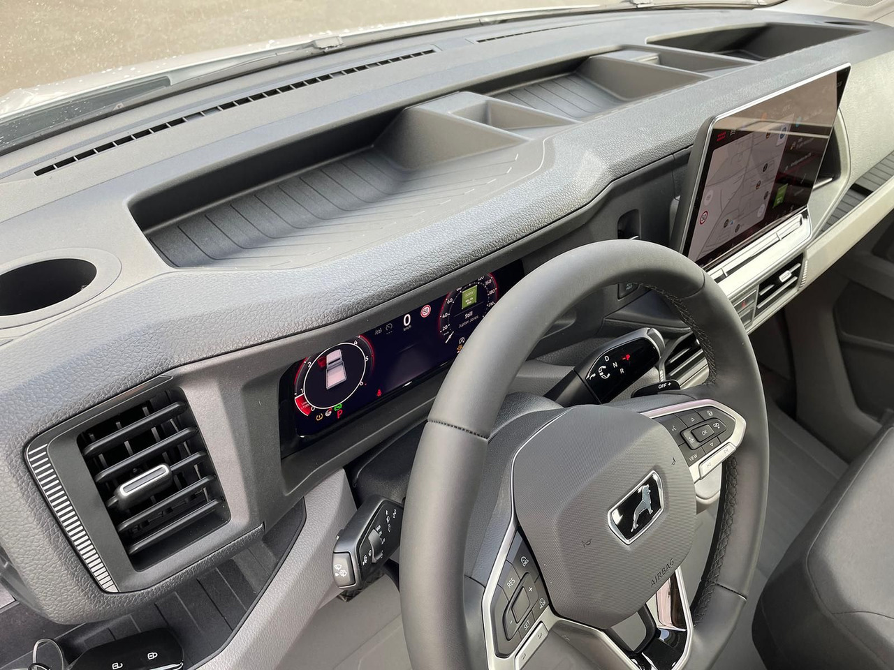 Комбе со отворен сандак, Комби со двојна кабина MAN TGE 3.180 Pritsche DOKA LR KAMERA AHK SITZHZ: слика 29