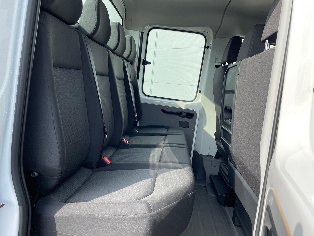 Комбе со отворен сандак, Комби со двојна кабина MAN TGE 3.180 Pritsche DOKA LR KAMERA AHK SITZHZ: слика 12