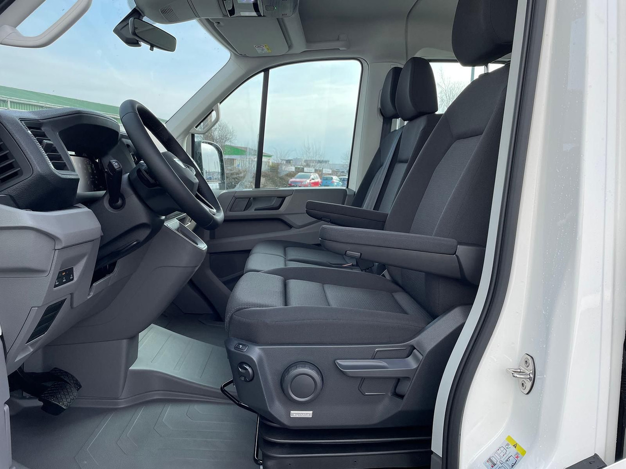 Комбе со отворен сандак, Комби со двојна кабина MAN TGE 3.180 Pritsche DOKA LR KAMERA AHK SITZHZ: слика 13