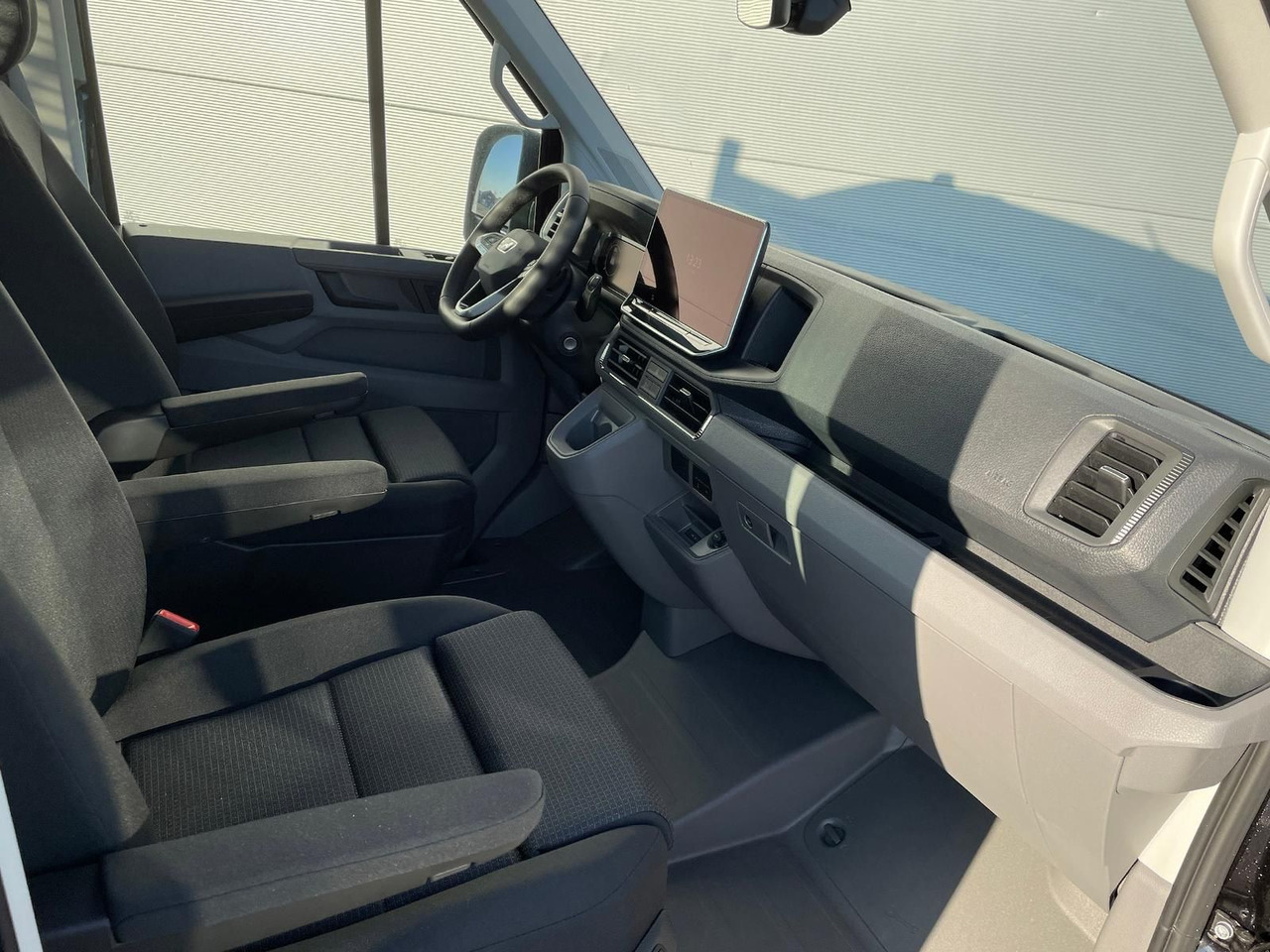 Комби кипер, Комби со двојна кабина MAN TGE 3.180 Pritsche KIPPER DOKA LR 4x4 ACC LED: слика 18