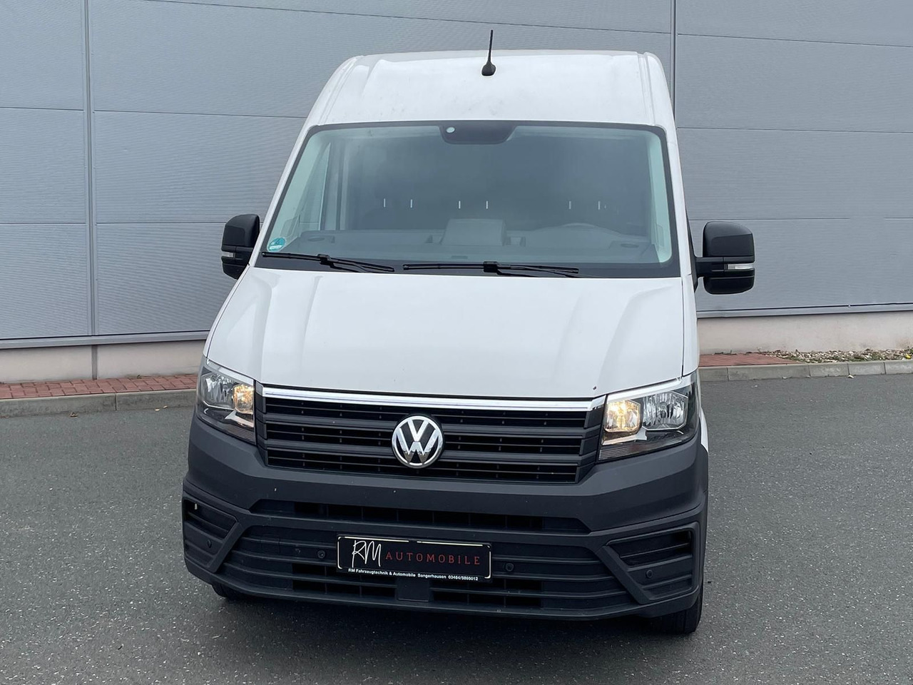Volkswagen Crafter Kasten 35 L4H3 AHK KLIMA DAB PDC KAMERA - Товарно комбе: слика 4 Volkswagen Crafter Kasten 35 L4H3 AHK KLIMA DAB PDC KAMERA - Товарно комбе: слика 4