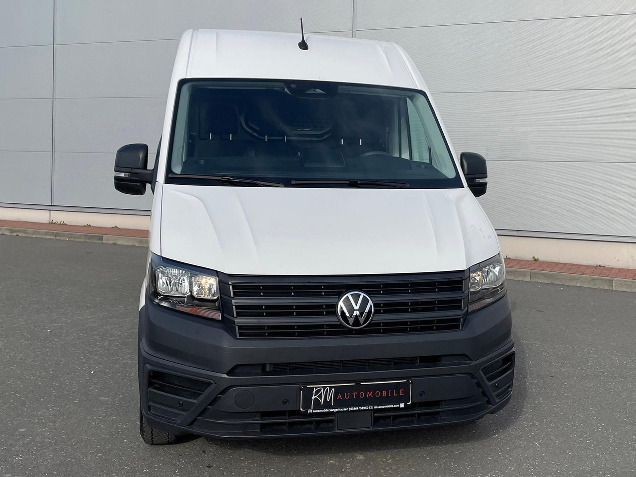 Volkswagen Crafter Kasten 35 L4H3 KAMERA PDC DAB KLIMA MFL - Товарно комбе: слика 4 Volkswagen Crafter Kasten 35 L4H3 KAMERA PDC DAB KLIMA MFL - Товарно комбе: слика 4