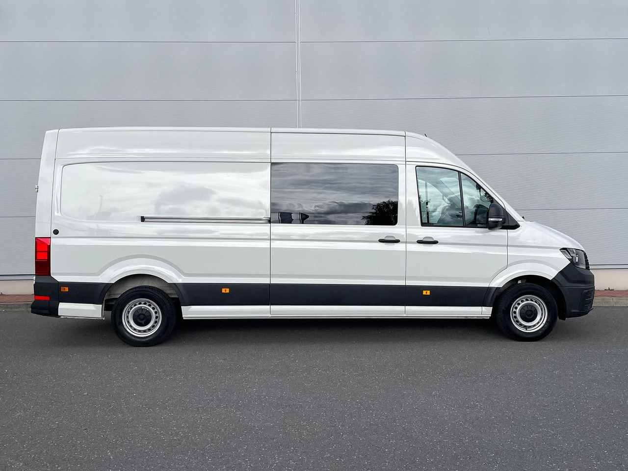Volkswagen Crafter MIXTO 35 L4H3 KAMERA KLIMA SITZHZ DAB - Товарно комбе, Комби со двојна кабина: слика 5 Volkswagen Crafter MIXTO 35 L4H3 KAMERA KLIMA SITZHZ DAB - Товарно комбе, Комби со двојна кабина: слика 5
