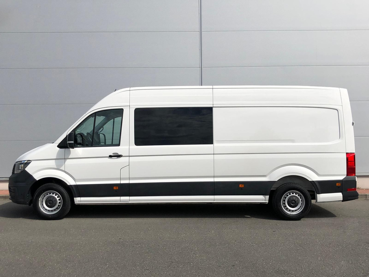 Volkswagen Crafter MIXTO 35 L4H3 KAMERA KLIMA SITZHZ DAB - Товарно комбе, Комби со двојна кабина: слика 5 Volkswagen Crafter MIXTO 35 L4H3 KAMERA KLIMA SITZHZ DAB - Товарно комбе, Комби со двојна кабина: слика 5