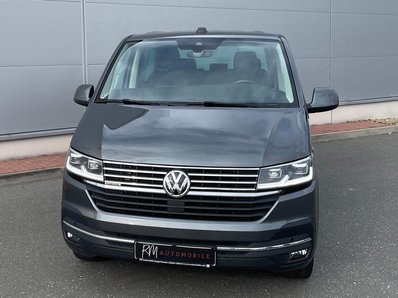 Volkswagen T6.1 Multivan Comfortline 4M ACC KAMERA SITZHZ - Минибус, Патничко комбе: слика 4 Volkswagen T6.1 Multivan Comfortline 4M ACC KAMERA SITZHZ - Минибус, Патничко комбе: слика 4