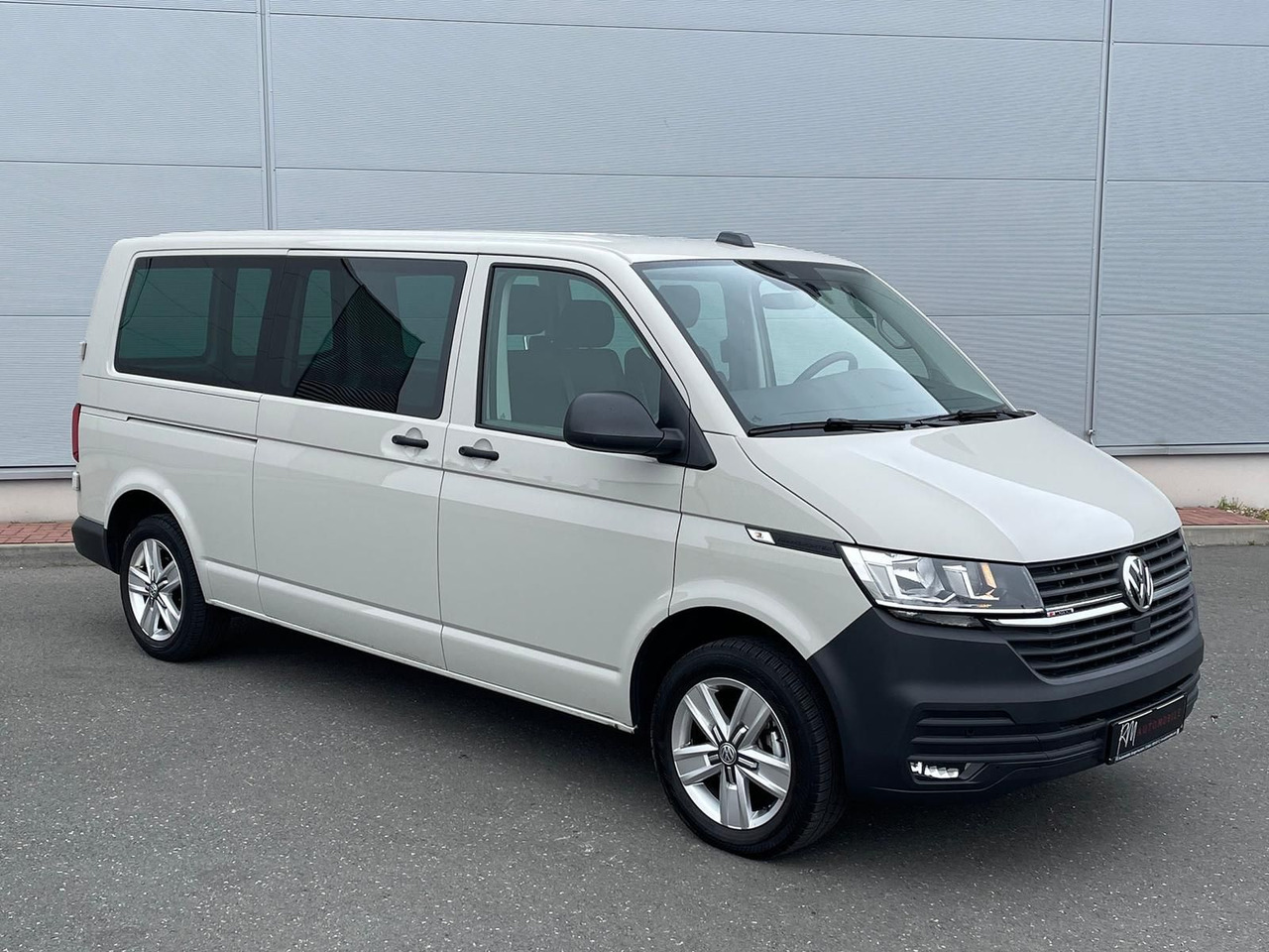 Volkswagen T6.1 Transporter 2.0 TDI lang 4MOTION SITZHZ NAV - Автомобил: слика 2 Volkswagen T6.1 Transporter 2.0 TDI lang 4MOTION SITZHZ NAV - Автомобил: слика 2