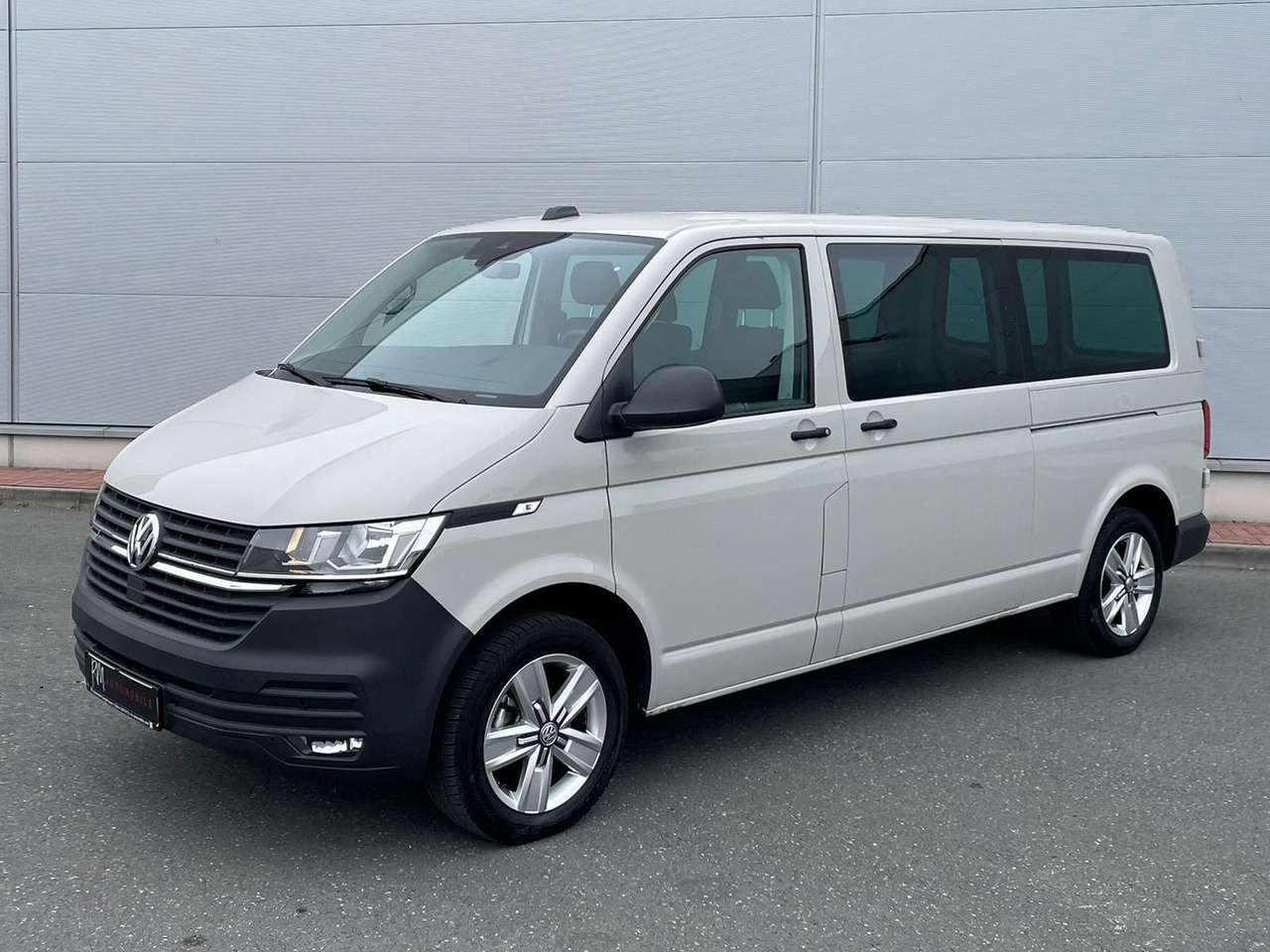 Volkswagen T6.1 Transporter 2.0 TDI lang 4MOTION SITZHZ NAV - Автомобил: слика 1 Volkswagen T6.1 Transporter 2.0 TDI lang 4MOTION SITZHZ NAV - Автомобил: слика 1