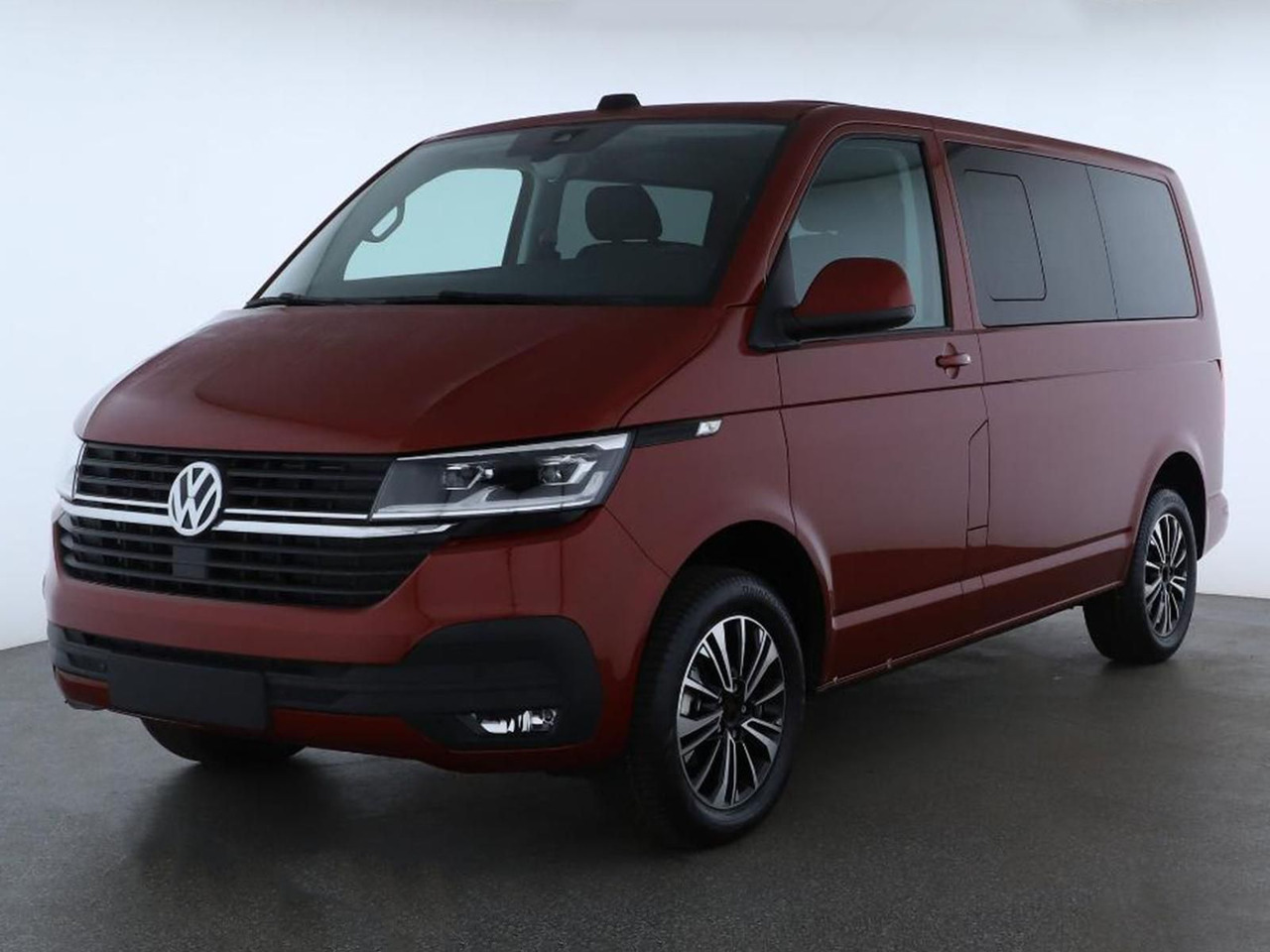 Volkswagen T6.1 Transporter Kombi KR LED STANDHZ ACC NAVI - Патничко комбе: слика 1 Volkswagen T6.1 Transporter Kombi KR LED STANDHZ ACC NAVI - Патничко комбе: слика 1