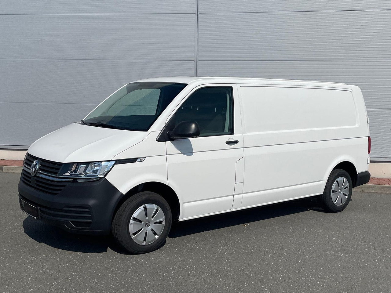 Volkswagen T6.1 Transporter LR 2.0 TDI KLIMA PDC - Товарно комбе: слика 1 Volkswagen T6.1 Transporter LR 2.0 TDI KLIMA PDC - Товарно комбе: слика 1