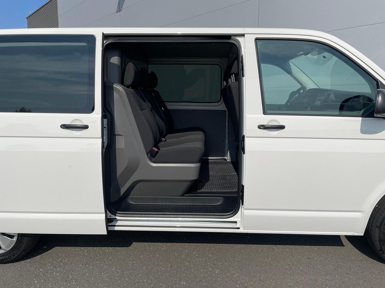Патничко комбе Volkswagen T6.1 Transporter MIXTO LR 2.0 TDI KLIMA PDC: слика 9