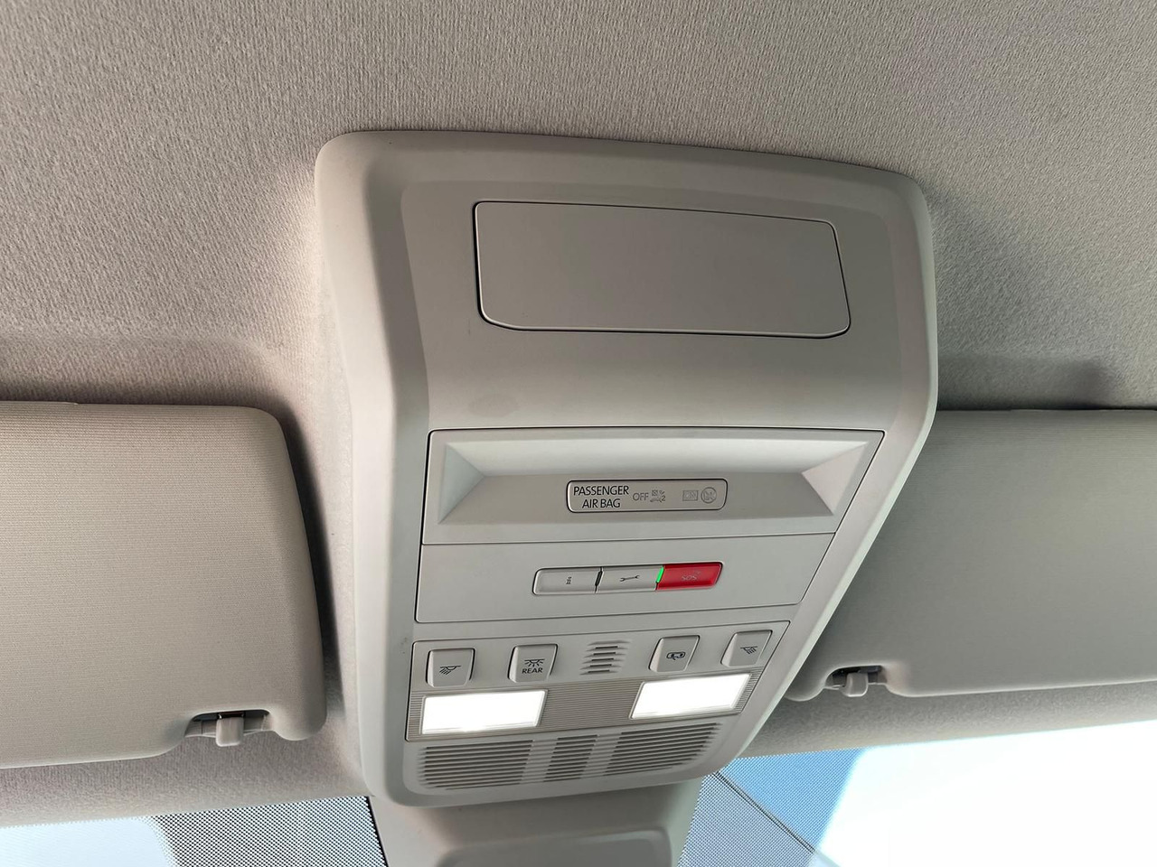Товарно комбе Volkswagen T6.1 Transporter lang 4M LED BEAR LOCK KAM DAB: слика 28