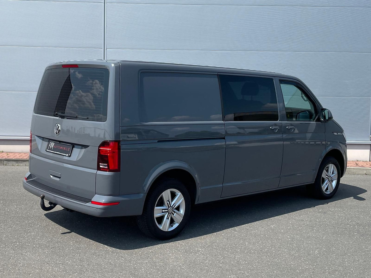 Товарно комбе Volkswagen T6.1 Transporter lang 4M LED BEAR LOCK KAM DAB: слика 7