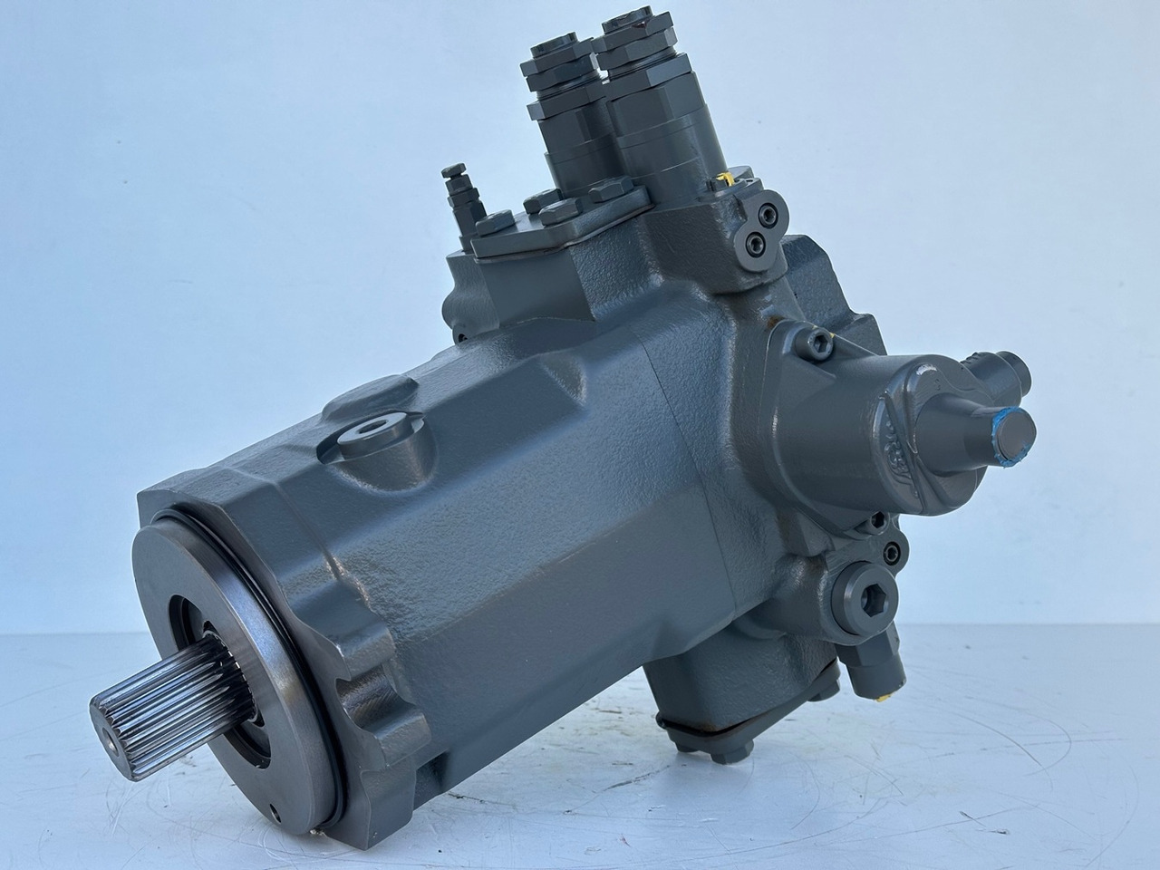 LIEBHERR - LINDE Original Hydromotor Typ:HMF75-02 2560 G 03 mit ID-Nr.10007106. A914 B-LI, A914 LI, A924 B-LI, A924 LI, MG15, MBG12, MG20, MFG10, BG12H #HYX293G00103# - Хидрауличен мотор за Багер на тркала: слика 1 LIEBHERR - LINDE Original Hydromotor Typ:HMF75-02 2560 G 03 mit ID-Nr.10007106. A914 B-LI, A914 LI, A924 B-LI, A924 LI, MG15, MBG12, MG20, MFG10, BG12H #HYX293G00103# - Хидрауличен мотор за Багер на тркала: слика 1