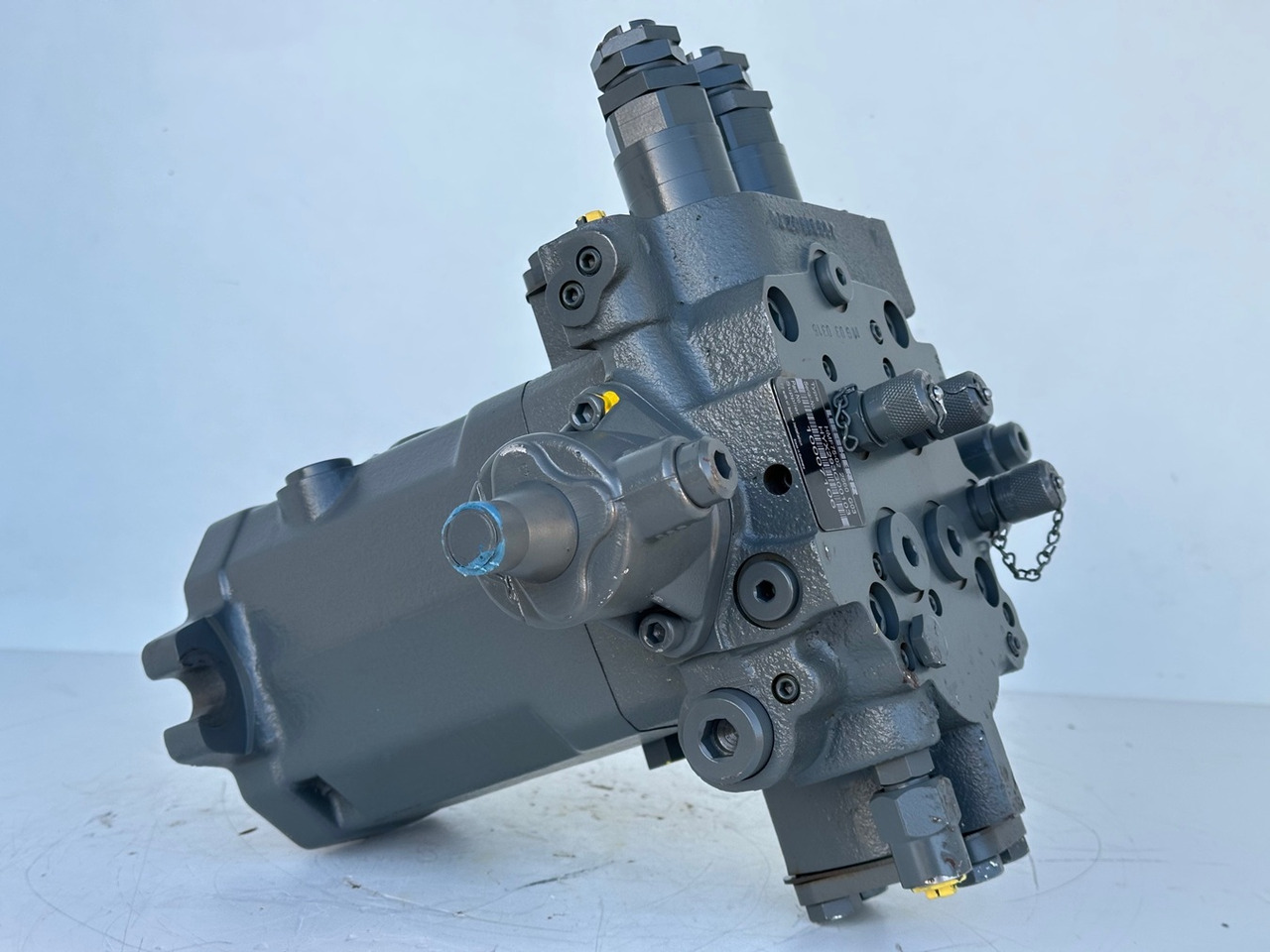 LIEBHERR - LINDE Original Hydromotor Typ:HMF75-02 2560 G 03 mit ID-Nr.10007106. A914 B-LI, A914 LI, A924 B-LI, A924 LI, MG15, MBG12, MG20, MFG10, BG12H #HYX293G00103# - Хидрауличен мотор за Багер на тркала: слика 4 LIEBHERR - LINDE Original Hydromotor Typ:HMF75-02 2560 G 03 mit ID-Nr.10007106. A914 B-LI, A914 LI, A924 B-LI, A924 LI, MG15, MBG12, MG20, MFG10, BG12H #HYX293G00103# - Хидрауличен мотор за Багер на тркала: слика 4