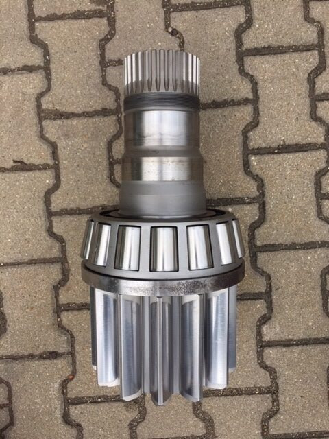 Liebherr Abtriebswelle ID-Nr.90011486. SAT375/279. P9150-1135, R9150-1133, R9150-1438, R9150-1592, R9150-1653, R9150-1857, R964C . #F04# - Погонско вратило за Багер: слика 1 Liebherr Abtriebswelle ID-Nr.90011486. SAT375/279. P9150-1135, R9150-1133, R9150-1438, R9150-1592, R9150-1653, R9150-1857, R964C . #F04# - Погонско вратило за Багер: слика 1
