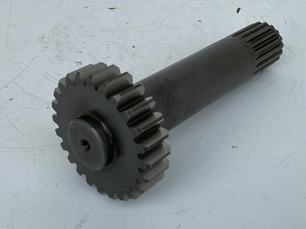 Liebherr Antriebswelle ID-Nr.9443859 - ID-Nr.944385903. LH60, LH80, ER934, ER944, LOS944, LOS946, LOS950, LOS954, R944, R946, R950, R954, RZG390. #AN2804# - Менувач за Багер гасеничар: слика 2 Liebherr Antriebswelle ID-Nr.9443859 - ID-Nr.944385903. LH60, LH80, ER934, ER944, LOS944, LOS946, LOS950, LOS954, R944, R946, R950, R954, RZG390. #AN2804# - Менувач за Багер гасеничар: слика 2