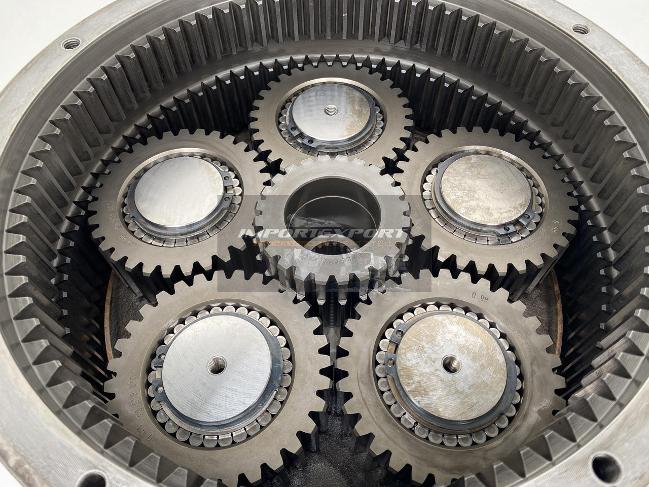 Конечен редуктор за Багер гасеничар Liebherr Fahrantrieb Typ:FAT450P004, ID-Nr.9443840 - ID-Nr.944384003. LH60C, LH60CP, LH60EC, LH80C, LH80EC, ER944C, LOS944, LOS954, R944B, R944C, R954B, R954C. #794#: слика 12 Конечен редуктор за Багер гасеничар Liebherr Fahrantrieb Typ:FAT450P004, ID-Nr.9443840 - ID-Nr.944384003. LH60C, LH60CP, LH60EC, LH80C, LH80EC, ER944C, LOS944, LOS954, R944B, R944C, R954B, R954C. #794#: слика 12