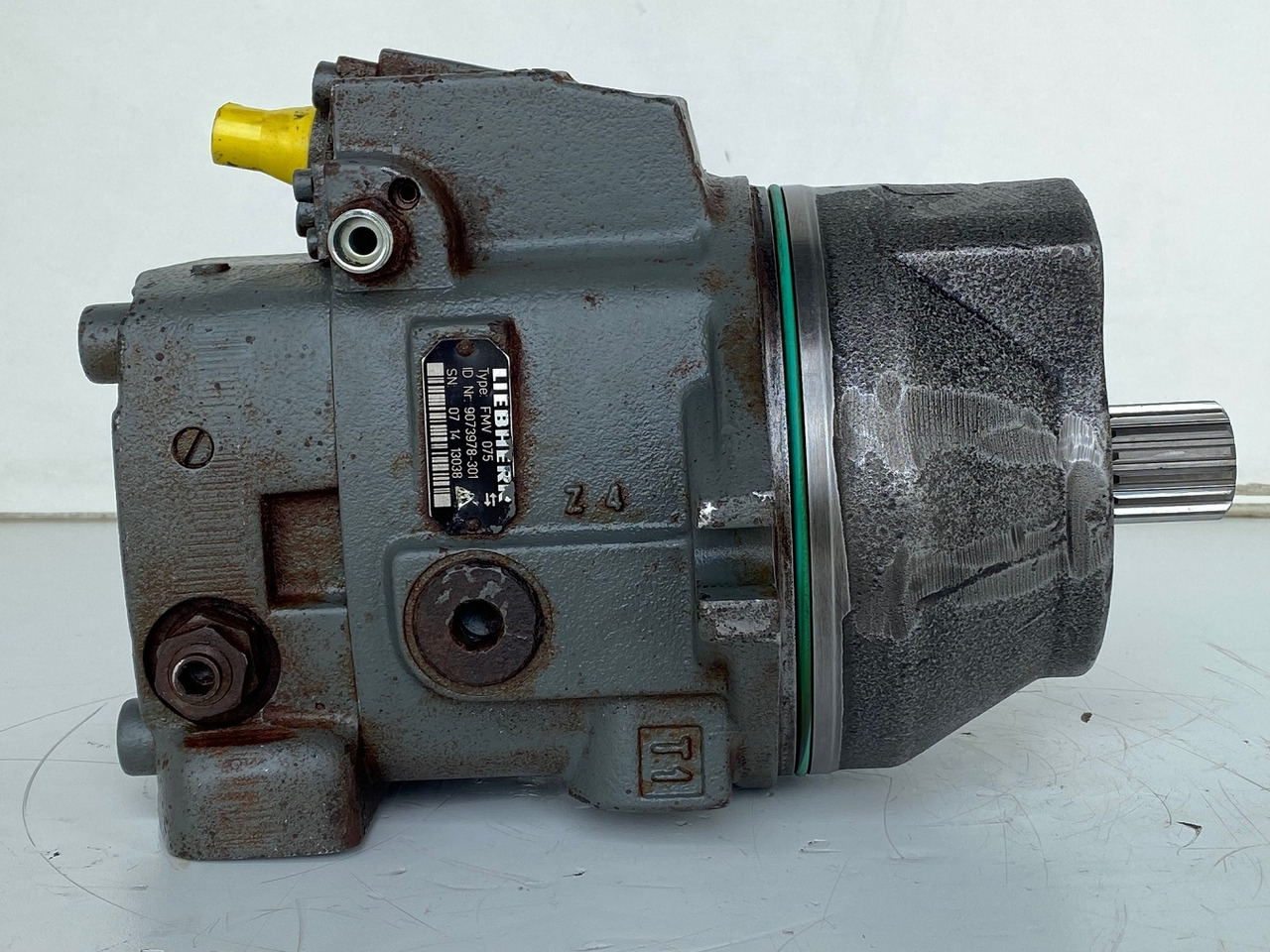 Liebherr Hydraulikeinbaumotor FMV075, ID-Nr.9073978. LOS914, LOS924, R902, R904, R912, R914, R922, R924, R924 COMP, R924 COMPA. #13038# - Хидрауличен мотор за Багер гасеничар: слика 3 Liebherr Hydraulikeinbaumotor FMV075, ID-Nr.9073978. LOS914, LOS924, R902, R904, R912, R914, R922, R924, R924 COMP, R924 COMPA. #13038# - Хидрауличен мотор за Багер гасеничар: слика 3