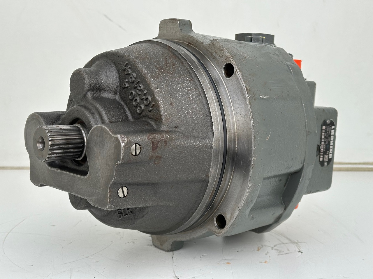 Liebherr Hydraulikeinbaumotor LH46VE 085.  ID-Nr.12421312 - ID-Nr.12881023.  LO1926, LOS926 K-LC, R922, R924, R926, R926 K-LC, R930 T.    #20.38.0978# - Хидрауличен мотор за Градежна машина: слика 1 Liebherr Hydraulikeinbaumotor LH46VE 085.  ID-Nr.12421312 - ID-Nr.12881023.  LO1926, LOS926 K-LC, R922, R924, R926, R926 K-LC, R930 T.    #20.38.0978# - Хидрауличен мотор за Градежна машина: слика 1