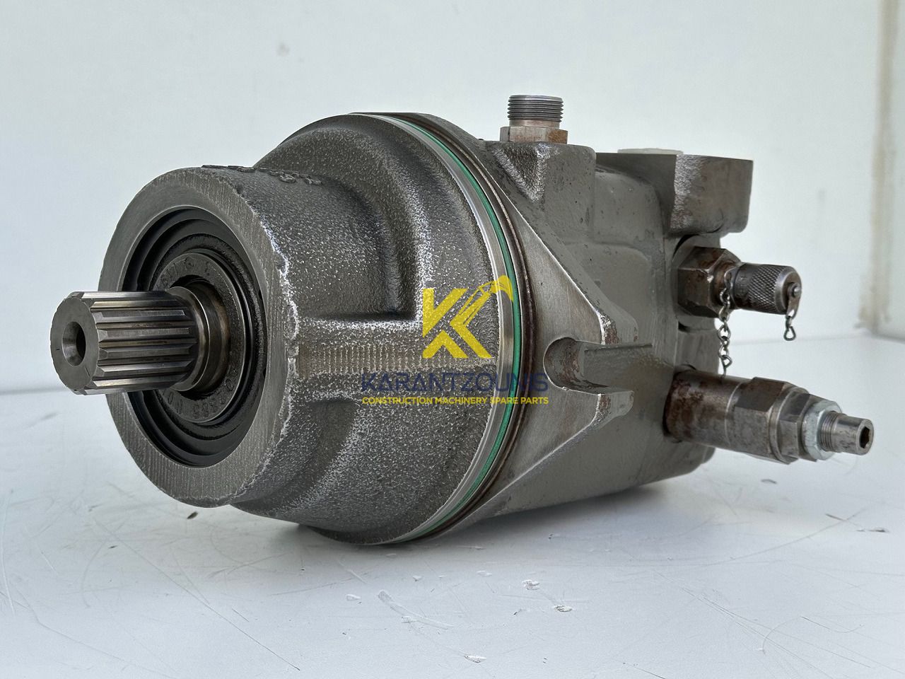 Liebherr Hydraulikeinbaumotor Typ:FMF058, ID-Nr.10122576 - ID-Nr.10145827 - ID-Nr.11371069. LOS1906, P924 COMP , R906, R906 PROTO, R916, R922, R924, R924 COMP, R926 COMP, R926 K LC. #11371069.08604# - Хидрауличен мотор за Багер гасеничар: слика 1 Liebherr Hydraulikeinbaumotor Typ:FMF058, ID-Nr.10122576 - ID-Nr.10145827 - ID-Nr.11371069. LOS1906, P924 COMP , R906, R906 PROTO, R916, R922, R924, R924 COMP, R926 COMP, R926 K LC. #11371069.08604# - Хидрауличен мотор за Багер гасеничар: слика 1