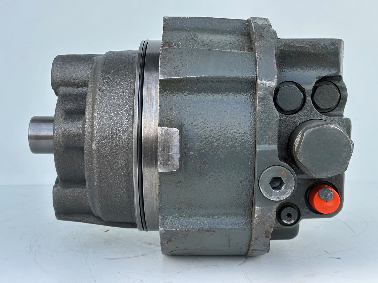 Liebherr Hydraulikeinbaumotor Typ:LH46VE 108. ID-Nr.11428178 . LOS926-1715,R926-1715,R928-1715,R930-1716,R934-1550,R936K-LC,R936K-NLC,R936K-SLC,R938. #11428178.0663# - Конечен редуктор за Градежна машина: слика 3 Liebherr Hydraulikeinbaumotor Typ:LH46VE 108. ID-Nr.11428178 . LOS926-1715,R926-1715,R928-1715,R930-1716,R934-1550,R936K-LC,R936K-NLC,R936K-SLC,R938. #11428178.0663# - Конечен редуктор за Градежна машина: слика 3