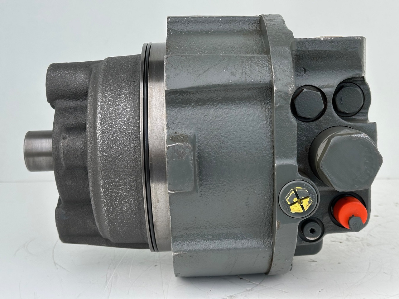 Liebherr Hydraulikeinbaumotor Typ:LH46VE 108. ID-Nr.11428178 . LOS926-1715,R926-1715,R928-1715,R930-1716,R934-1550,R936K-LC,R936K-NLC,R936K-SLC,R938. #11428178.0717# - Конечен редуктор за Градежна машина: слика 3 Liebherr Hydraulikeinbaumotor Typ:LH46VE 108. ID-Nr.11428178 . LOS926-1715,R926-1715,R928-1715,R930-1716,R934-1550,R936K-LC,R936K-NLC,R936K-SLC,R938. #11428178.0717# - Конечен редуктор за Градежна машина: слика 3