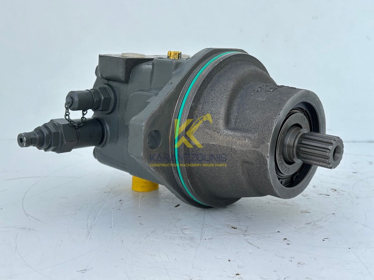 Liebherr Original Hydraulikeinbaumotor Typ:FMF045. ID-Nr.12464216. R914 RAIL, R914 COMP, R914 K-S, R914 K-STD, R918, R918LC, R918NLC, R918 XLC, R920 K-LC, R920 K-NLC. #12464216.25879# - Ротационен редуктор за Градежна машина: слика 2 Liebherr Original Hydraulikeinbaumotor Typ:FMF045. ID-Nr.12464216. R914 RAIL, R914 COMP, R914 K-S, R914 K-STD, R918, R918LC, R918NLC, R918 XLC, R920 K-LC, R920 K-NLC. #12464216.25879# - Ротационен редуктор за Градежна машина: слика 2