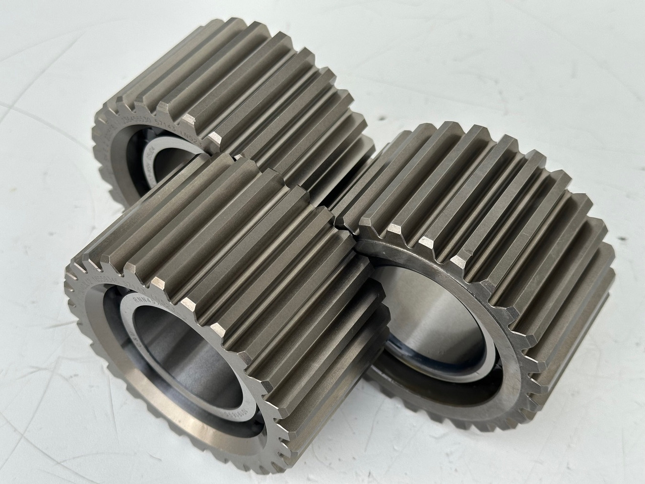 Liebherr Planetenrad ID-Nr.90204951. FAT325P114 - FAT325P115 - FAT325P119. A924,LH30,R914 COMP,R914 RAIL,LOS914,LOS920,R918,R920,R922. #90204951.29.12# - Трансмисија за Градежна машина: слика 4 Liebherr Planetenrad ID-Nr.90204951. FAT325P114 - FAT325P115 - FAT325P119. A924,LH30,R914 COMP,R914 RAIL,LOS914,LOS920,R918,R920,R922. #90204951.29.12# - Трансмисија за Градежна машина: слика 4